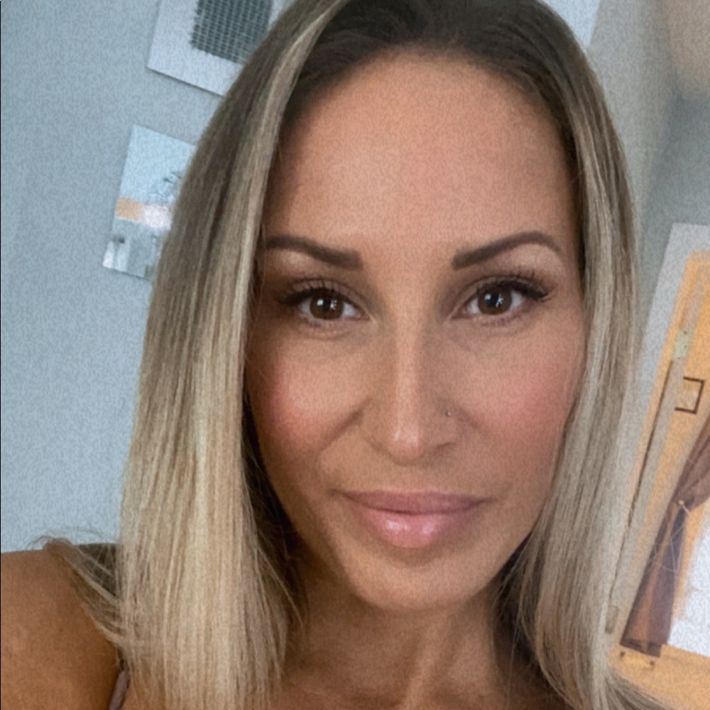 Meet your Posher, Christina